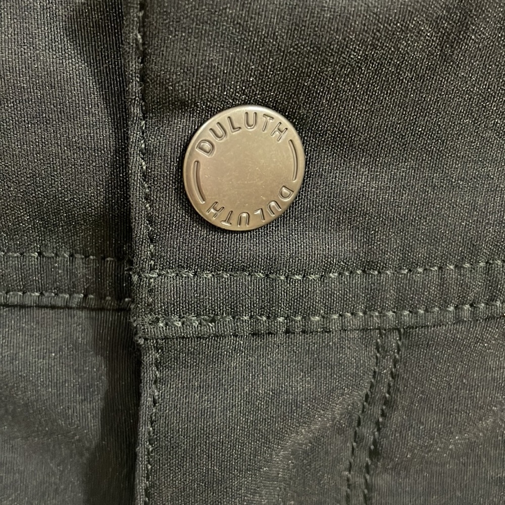 Duluth Trading Co Dry on the Fly Improved Capris - Black - Picture 6 of 16